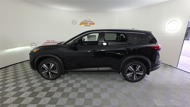 2025 Super Black Nissan Rogue SL FWD SUV