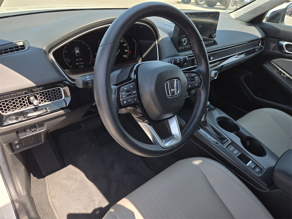 2024 Honda Civic EX-L Hatchback photo 10