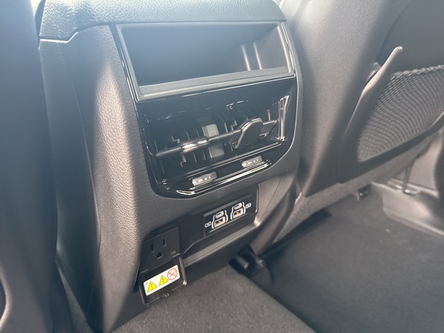 2025 Jeep Grand Cherokee Laredo X photo 11