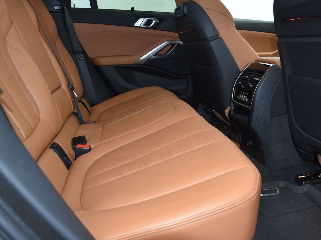 2022 Black Sapphire Metallic BMW X6 xDrive40i AWD SUV