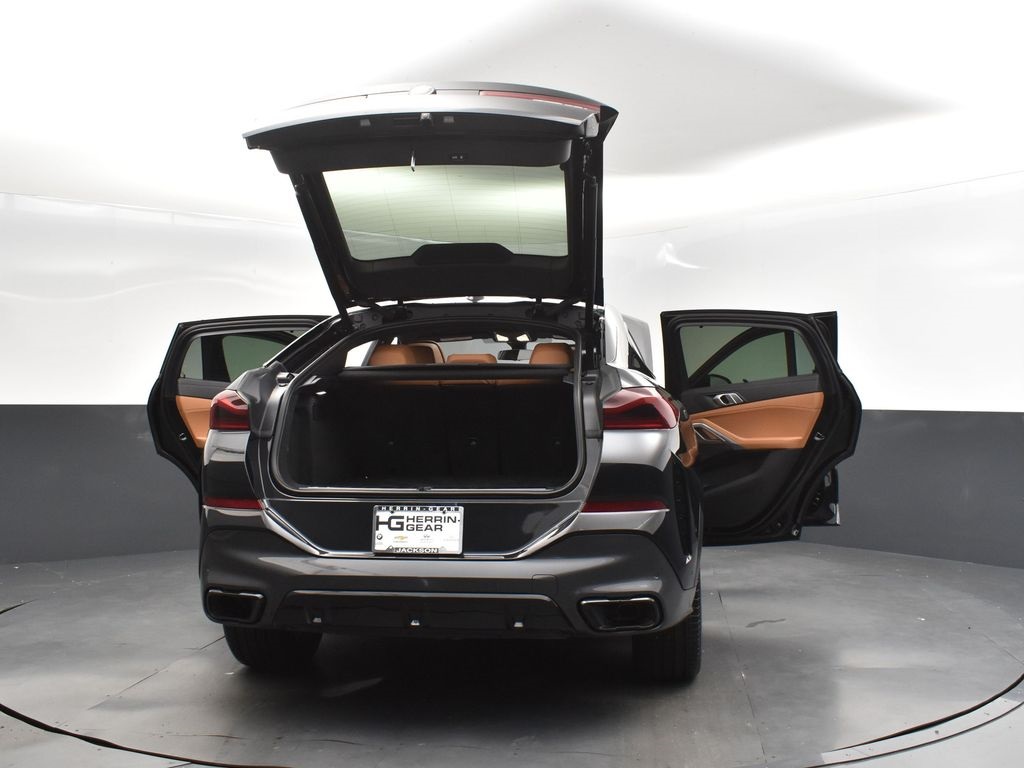 2022 Black Sapphire Metallic BMW X6 xDrive40i AWD SUV