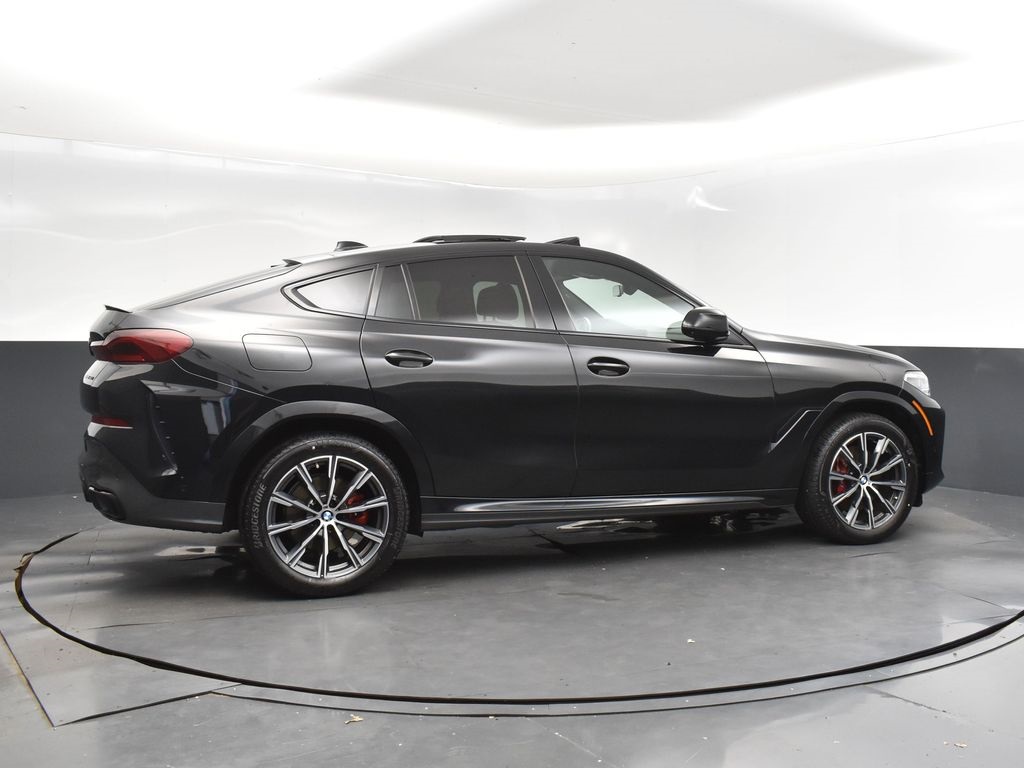 2022 Black Sapphire Metallic BMW X6 xDrive40i AWD SUV