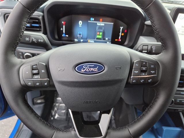 New 2025 Ford Maverick XLT 4D Crew Cab