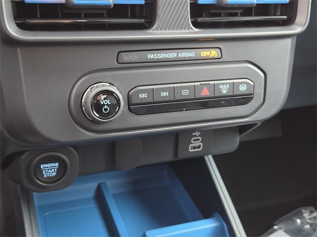 New 2025 Ford Maverick XLT 4D Crew Cab