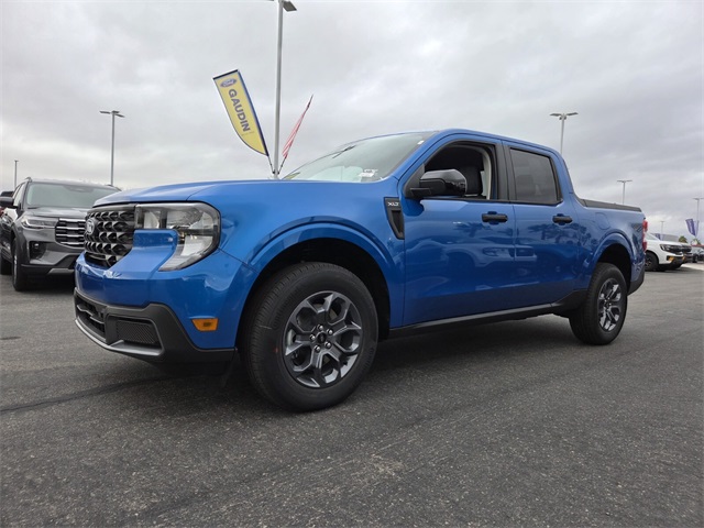New 2025 Ford Maverick XLT 4D Crew Cab