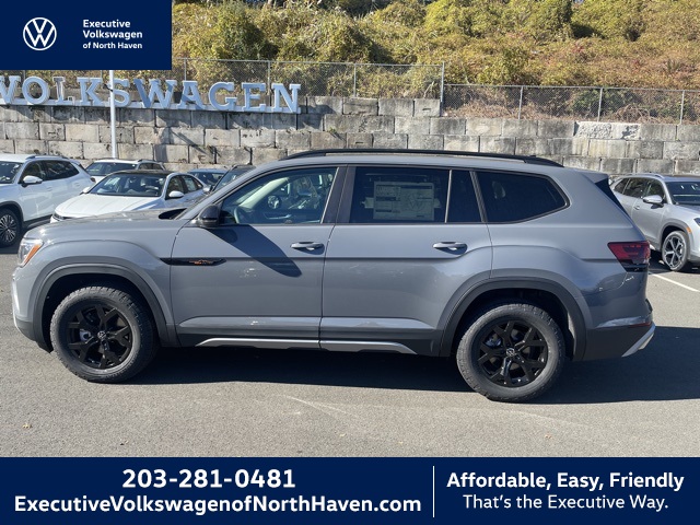 2026 Volkswagen Atlas Atlas Peak Edition's photo