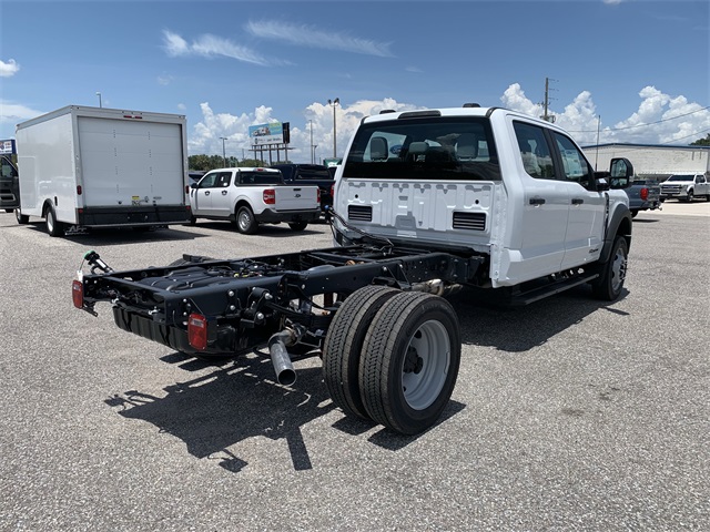 2025 Oxford White Ford Super Duty F-450 DRW XL 4X4 Truck
