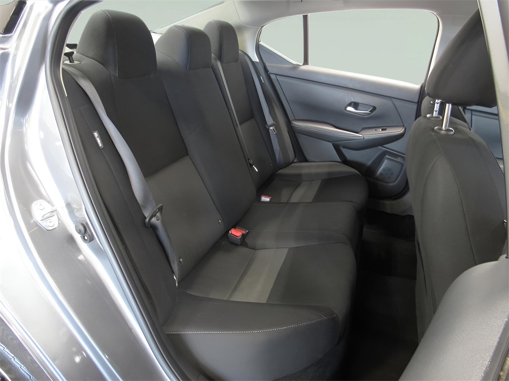 2023 Nissan Sentra SV photo 3