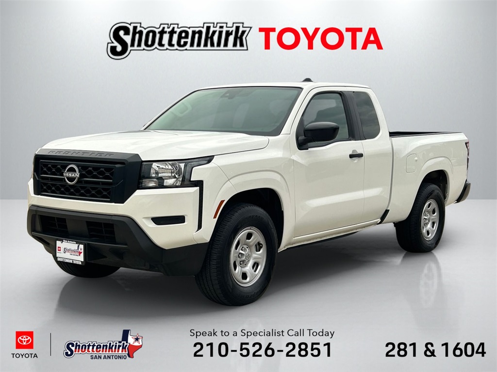 2024 Nissan Frontier S's photo