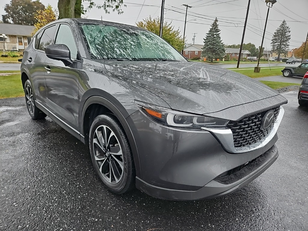 2022 Mazda CX-5 S Premium package