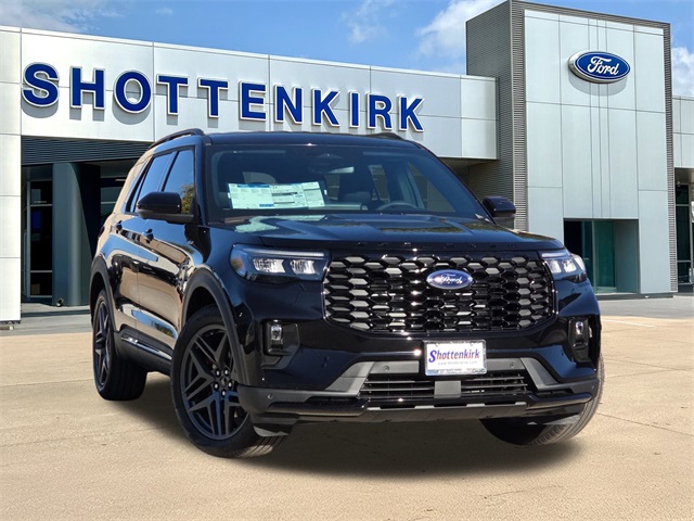 2026 Ford Explorer ST-LINE's photo