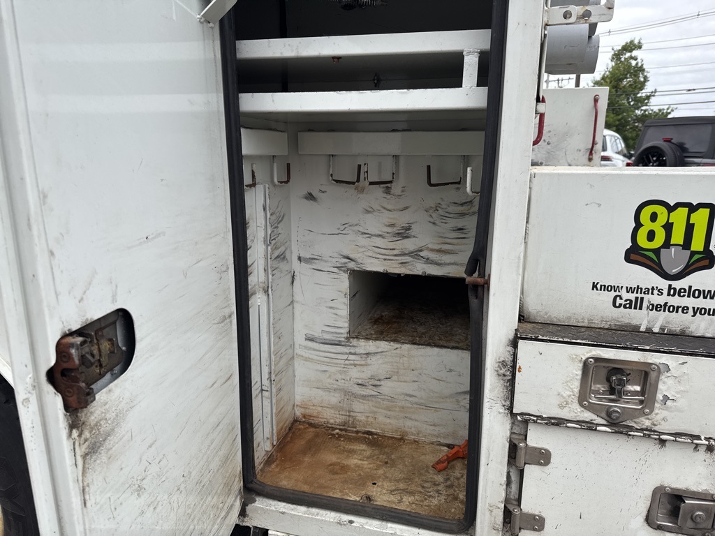 2016 White Freightliner M2 106 Dakota