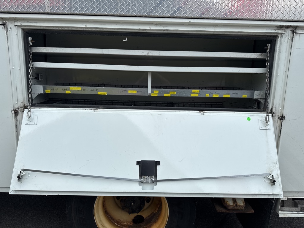 2016 White Freightliner M2 106 Dakota