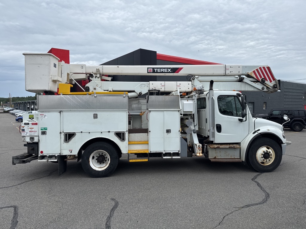 2016 White Freightliner M2 106 Dakota