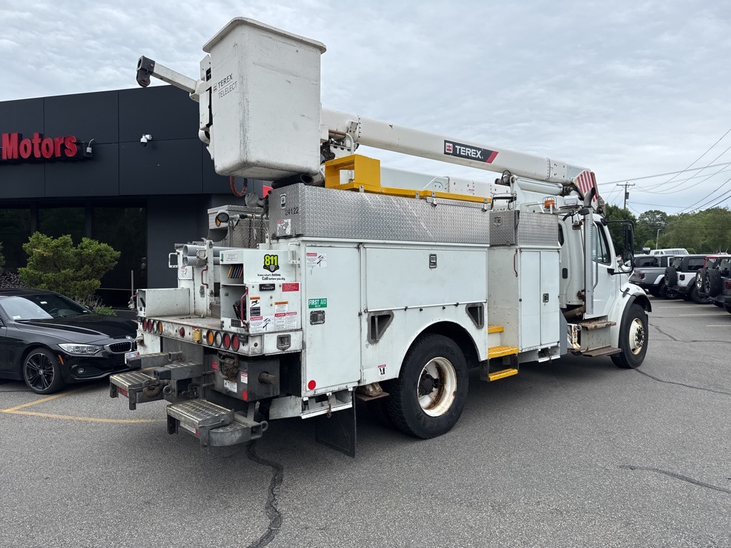 2016 White Freightliner M2 106 Dakota