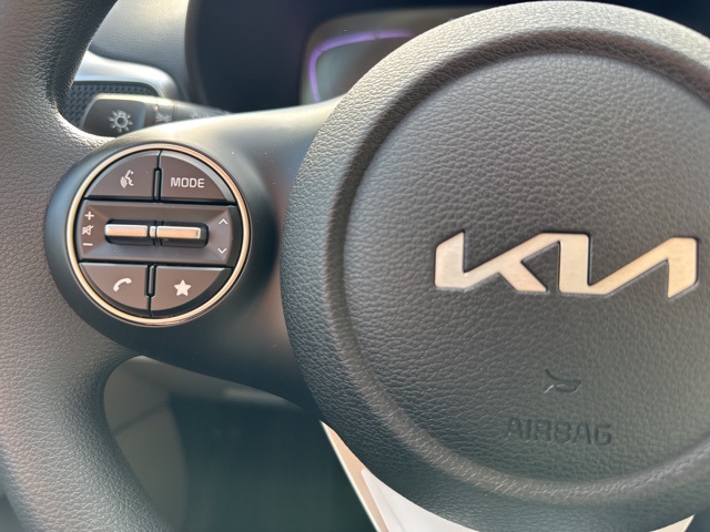 2025 Kia Soul LX photo 17