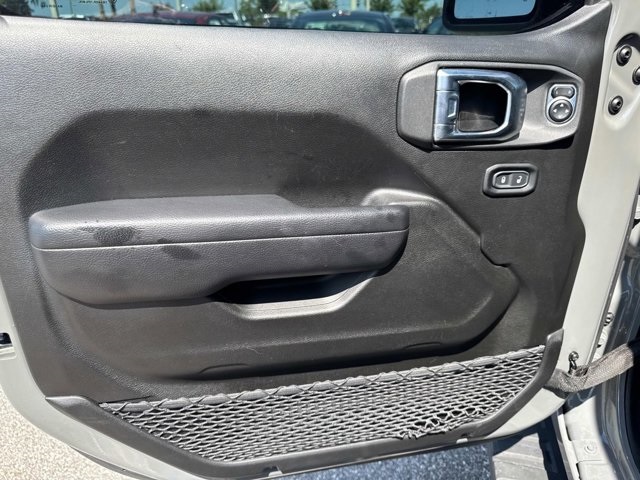 2023 Jeep Wrangler Sport S photo 5