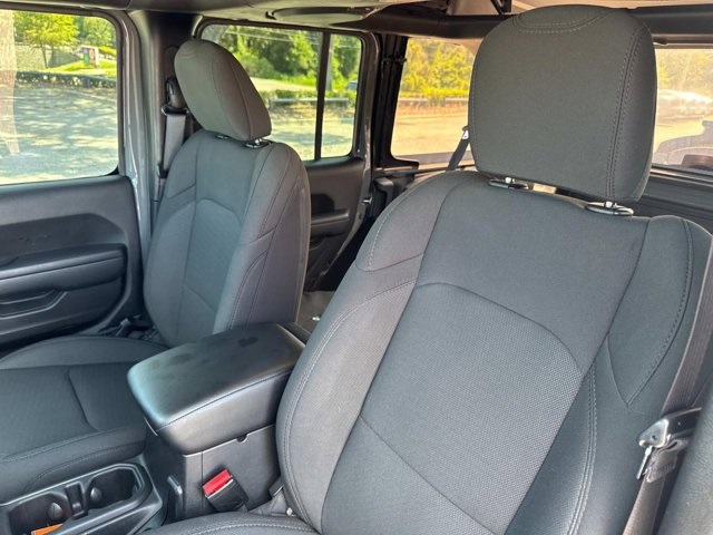 2023 Jeep Wrangler Sport S photo 7