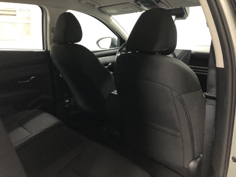 2026 Hyundai Tucson SE photo 10