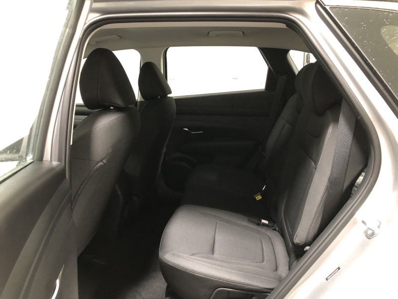 2026 Hyundai Tucson SE photo 14