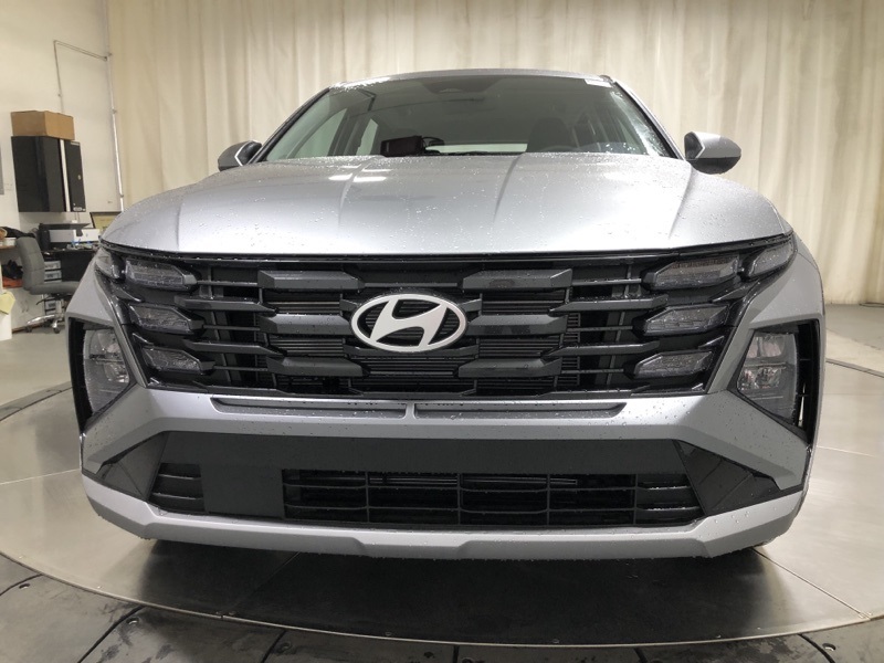 2026 Hyundai Tucson SE photo 2