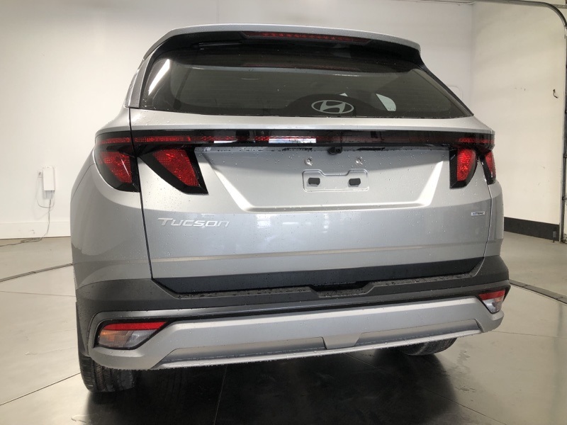 2026 Hyundai Tucson SE photo 6