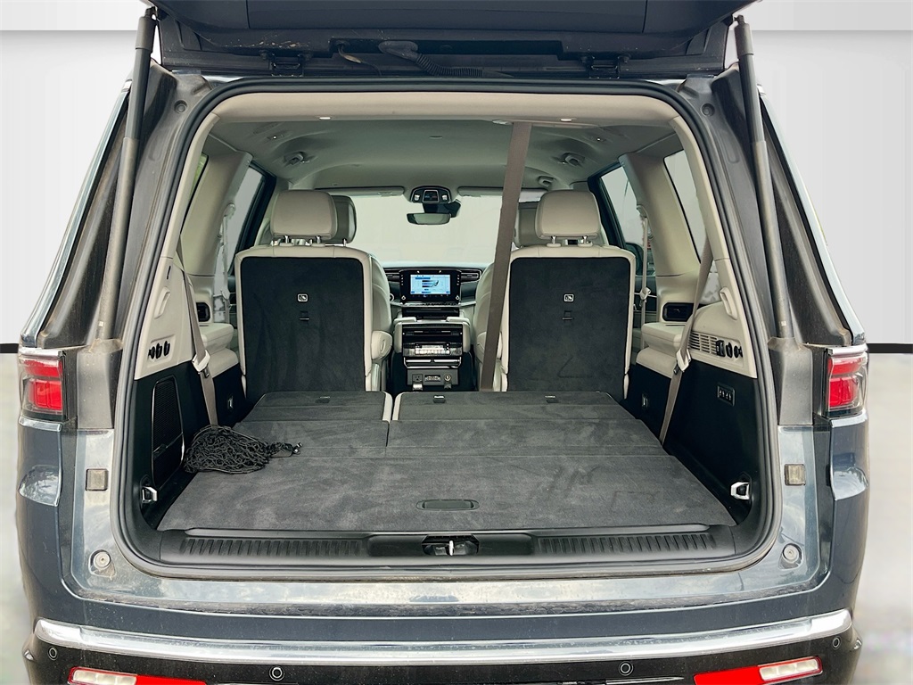 2023 Jeep Wagoneer Series II photo 26