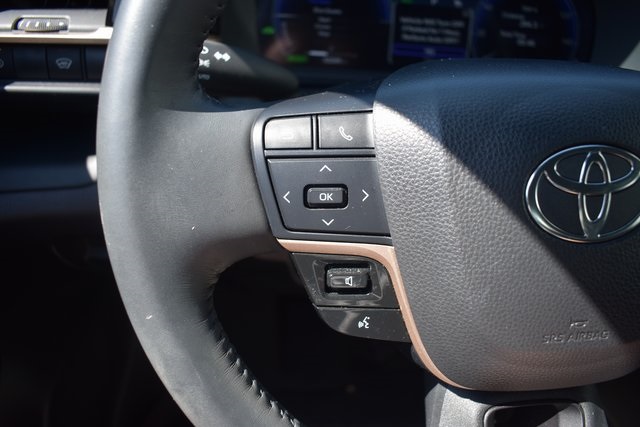 2023 Toyota Crown XLE photo 16