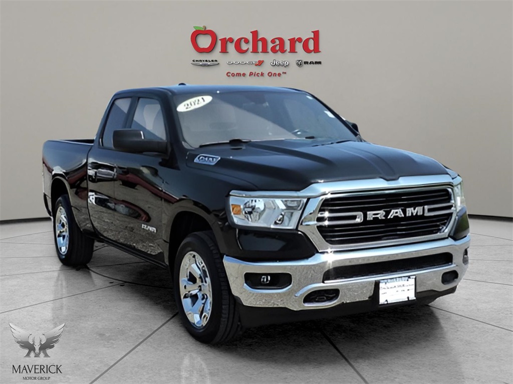 2021 Diamond Black Crystal Pearlcoat Ram 1500 Big Horn/Lone Star 4X4 Truck