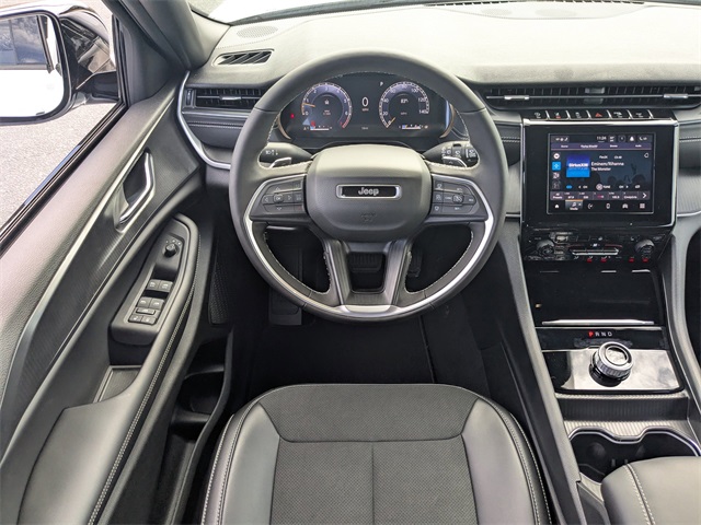 2025 Jeep Grand Cherokee L Altitude X 4x2