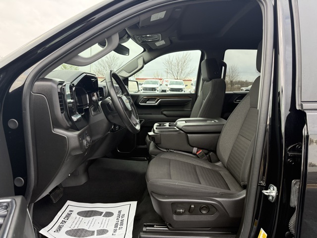 used 2025 Chevrolet Silverado 1500 car, priced at $35,051