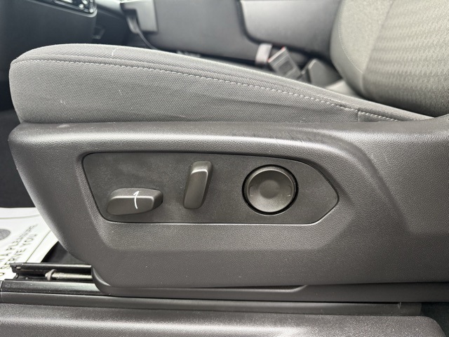 used 2025 Chevrolet Silverado 1500 car, priced at $35,051