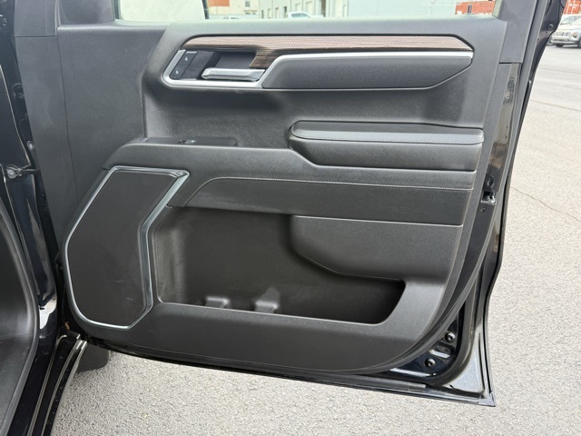 used 2025 Chevrolet Silverado 1500 car, priced at $35,051