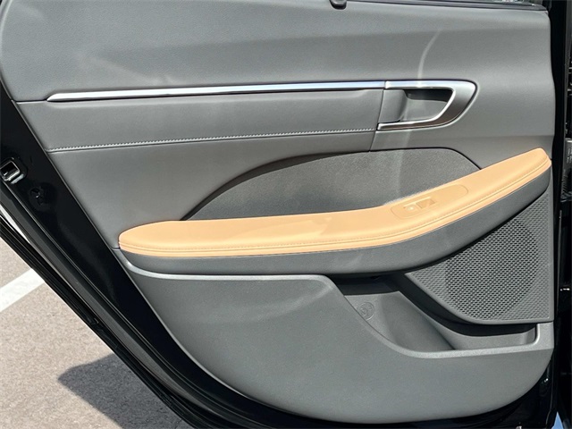 new 2025 Hyundai Sonata Hybrid car, priced at $35,540