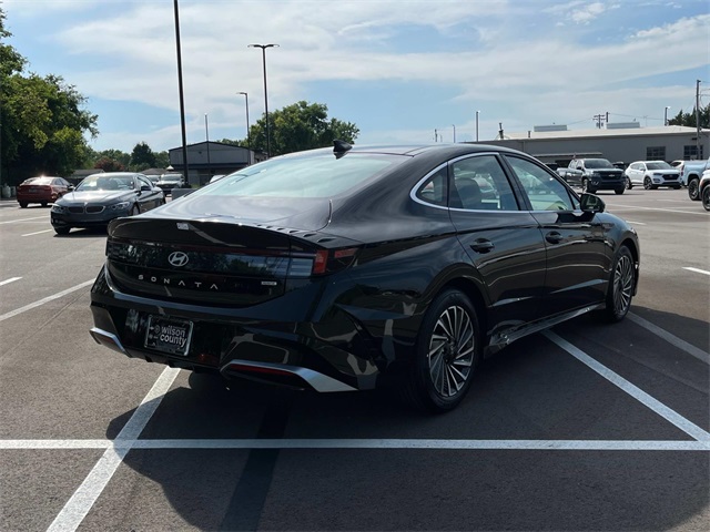 new 2025 Hyundai Sonata Hybrid car, priced at $35,540