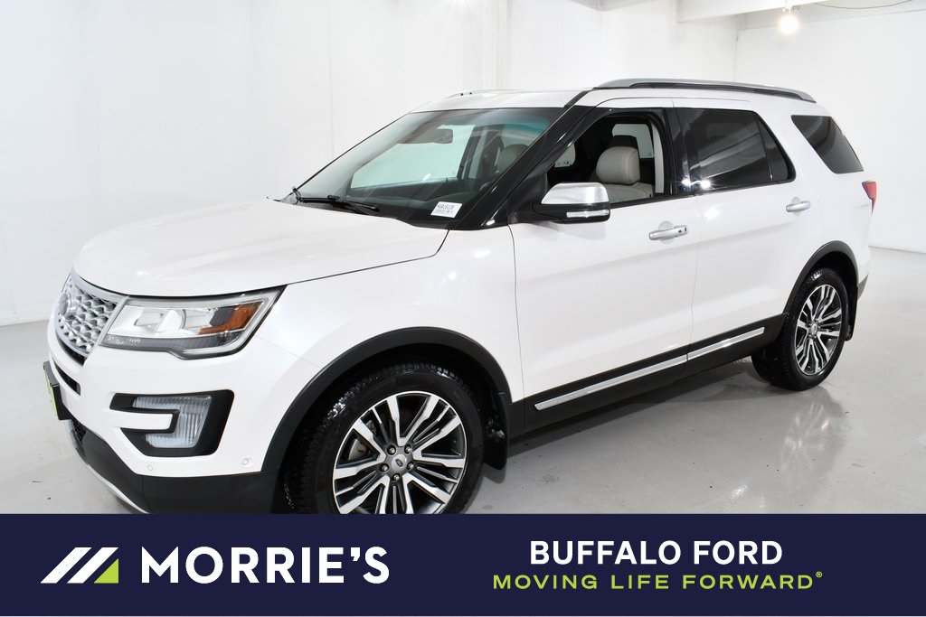 2017 Ford Explorer Platinum's photo