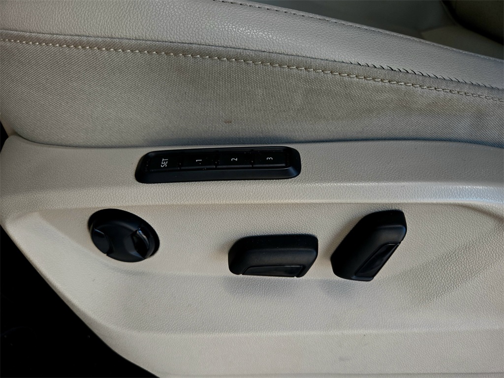 2019 Volkswagen Atlas SEL photo 26