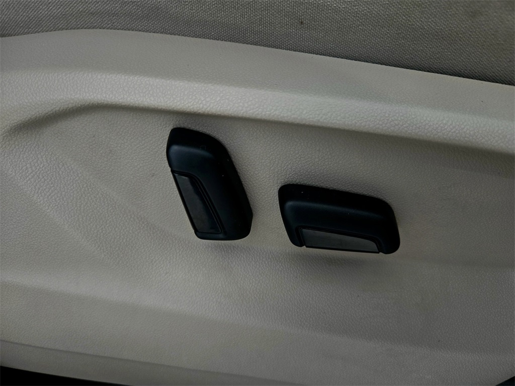 2019 Volkswagen Atlas SEL photo 28
