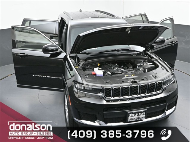 new 2025 Jeep Grand Cherokee L car, priced at $39,999