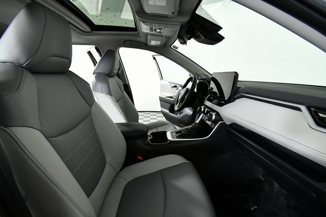 New 2025 Toyota RAV4 SUV