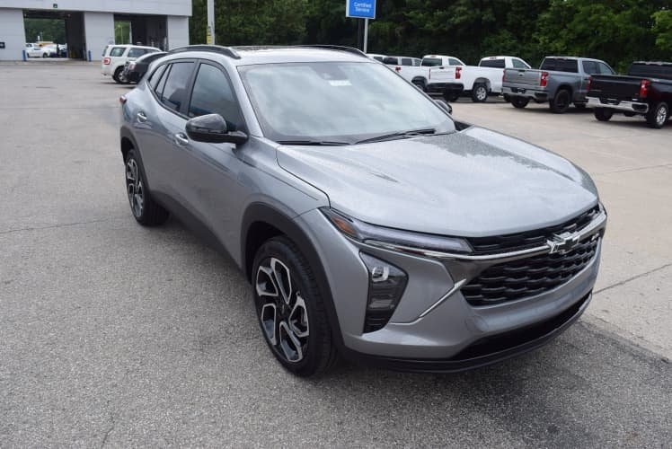 2025 Sterling Gray Metallic Chevrolet Trax 2RS SUV