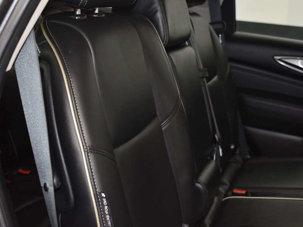 2019 Infiniti QX60 Luxe photo 9