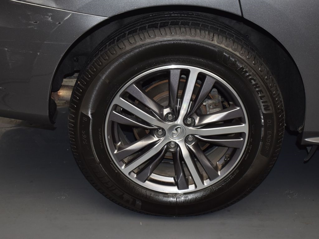 2019 Infiniti QX60 Luxe photo 4