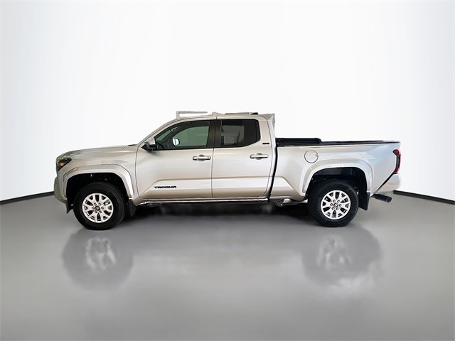 2025 Toyota Tacoma SR5 4x4 Double Cab photo 3