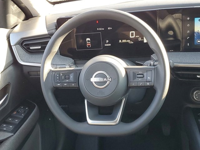 2025 Aspen White Nissan Kicks SV FWD SUV