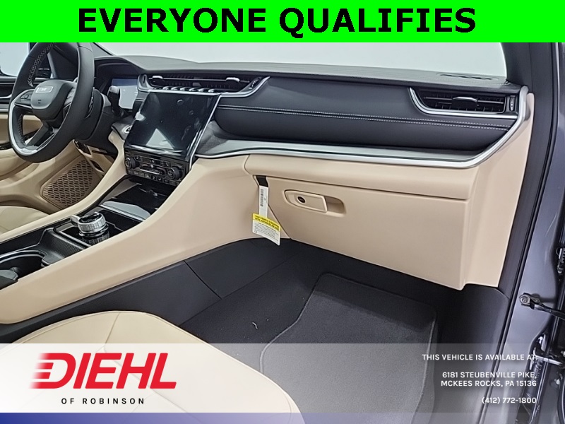 2025 Jeep Grand Cherokee Limited photo 14