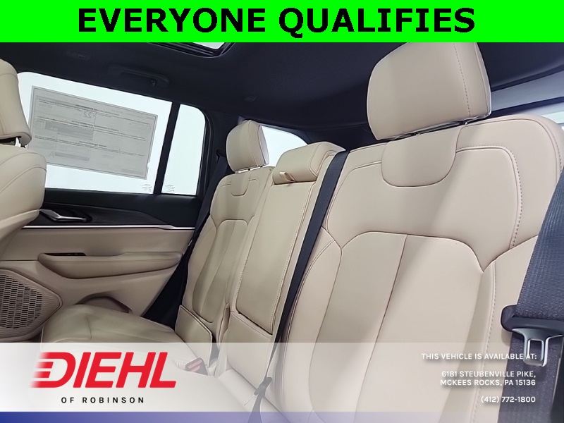 2025 Jeep Grand Cherokee Limited photo 16