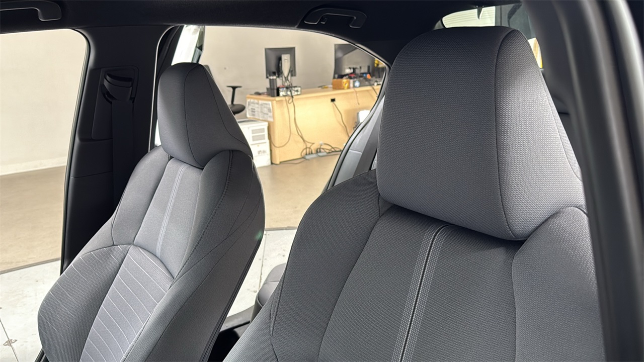 2026 Toyota Corolla SE photo 13