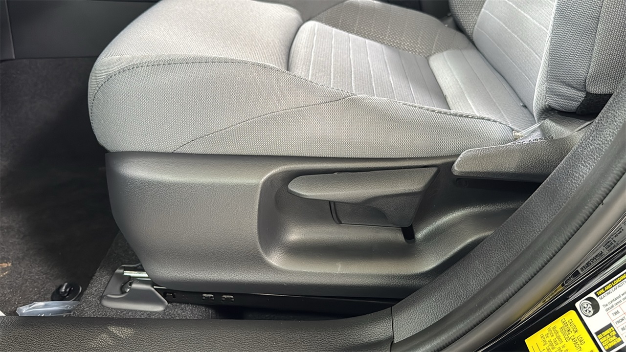 2026 Toyota Corolla SE photo 14
