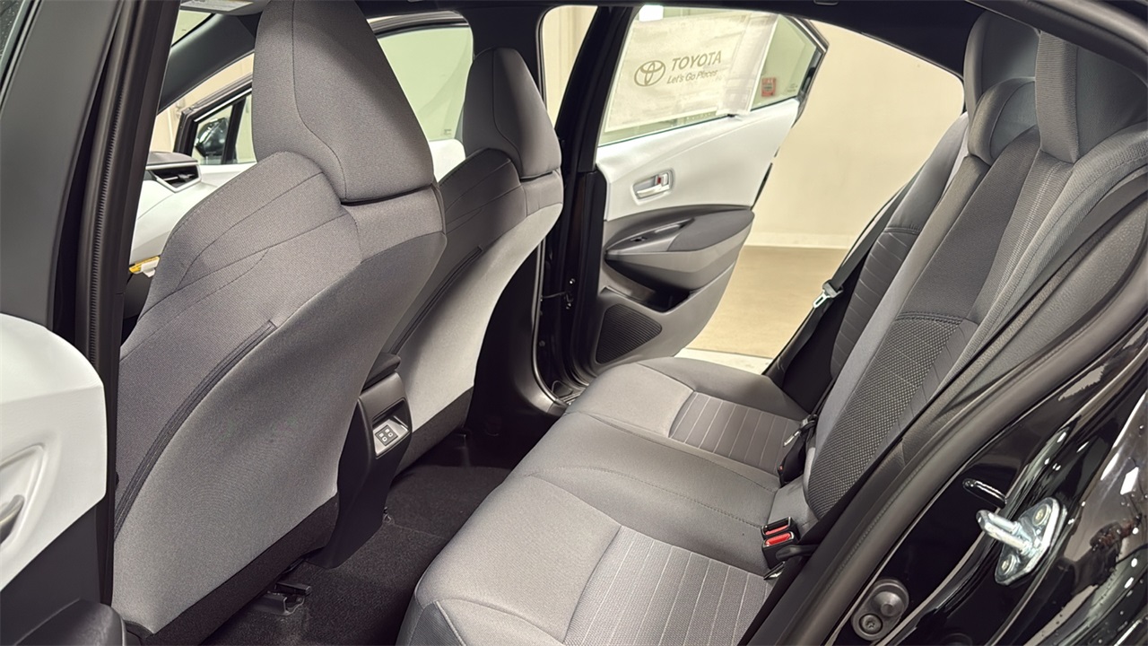 2026 Toyota Corolla SE photo 15